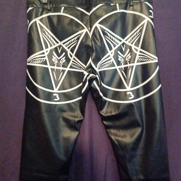 Fake Leather pentagram pants - Picture 1 of 6
